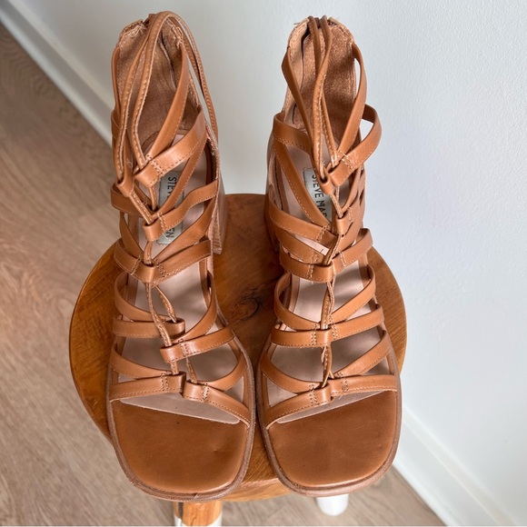 Steve Madden Womens Cherri 30 Leather Strappy Gladiator Sandals - Picture 7 of 10